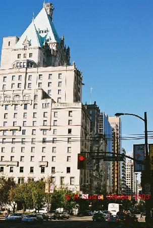 Vancouver Canada Time Zone : Vancouver Skyline Time Zone Clock